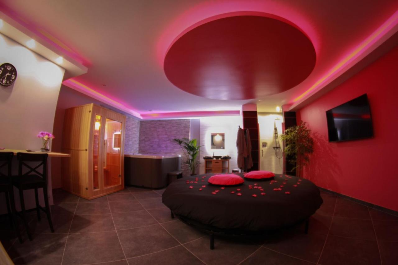 Nuit Vip Spa Sauna Privatif Le Rove ภายนอก รูปภาพ